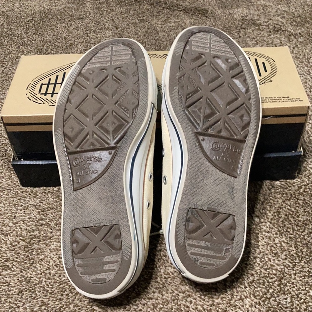 Converse - Picture 4 of 5